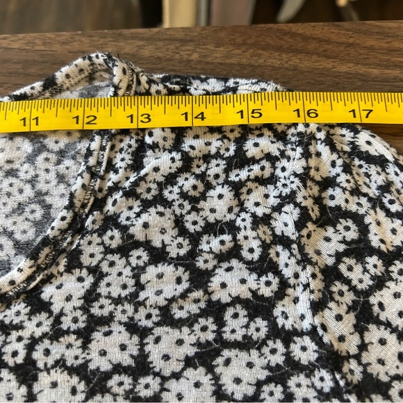 ❤️ Aeropostale Monochrome Floral Long Sleeve Tee XL - Picture 6 of 10